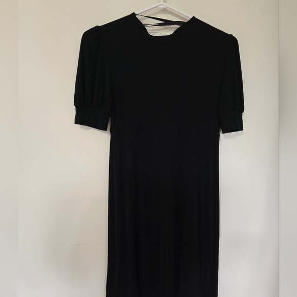 Women's XS little black dress. - Picture 2 of 5